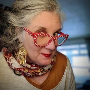 Meet your Posher, Amy